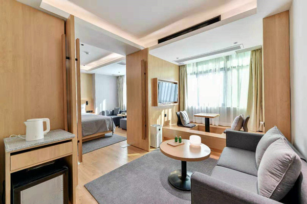 客房控制系统是一套简单的控制程序？